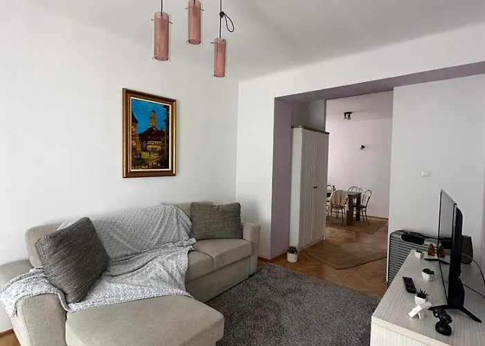 Vintage Old Center Alma *